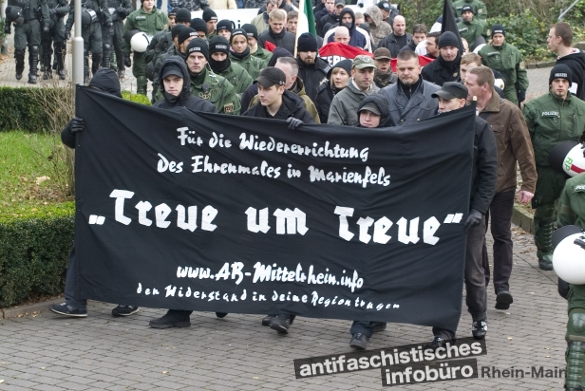 Nassau 2007: Christian Häger (mit Ordnerbinde) schaut nach dem rechten, Sven Lobeck läuft direkt hinter Thorsten Heise und Ralph Tegethoff