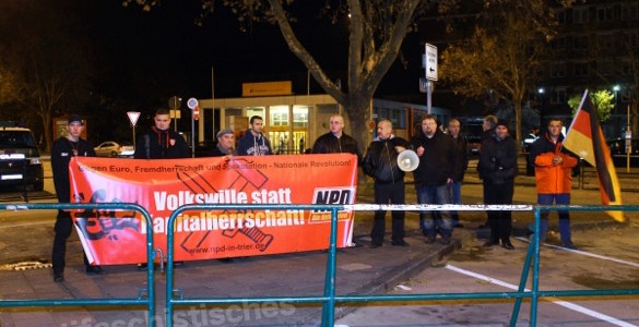 Antisemitische NPD-Kundgebungen in Trier Gleich zwei Mal innerhalb einer Woche trat die Trierer NPD unter Leitung von Safet Babic mit Kundgebungen in die Öffentlichkeit ...