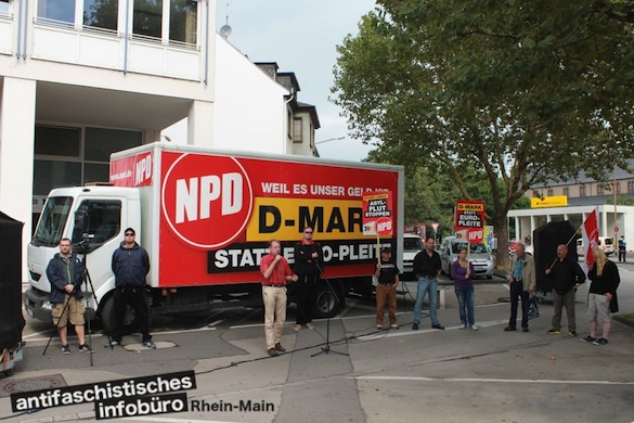 Auf großer Deutschlandfahrt? Das „NPD-Flaggschiff“ am 23. August in Trier.